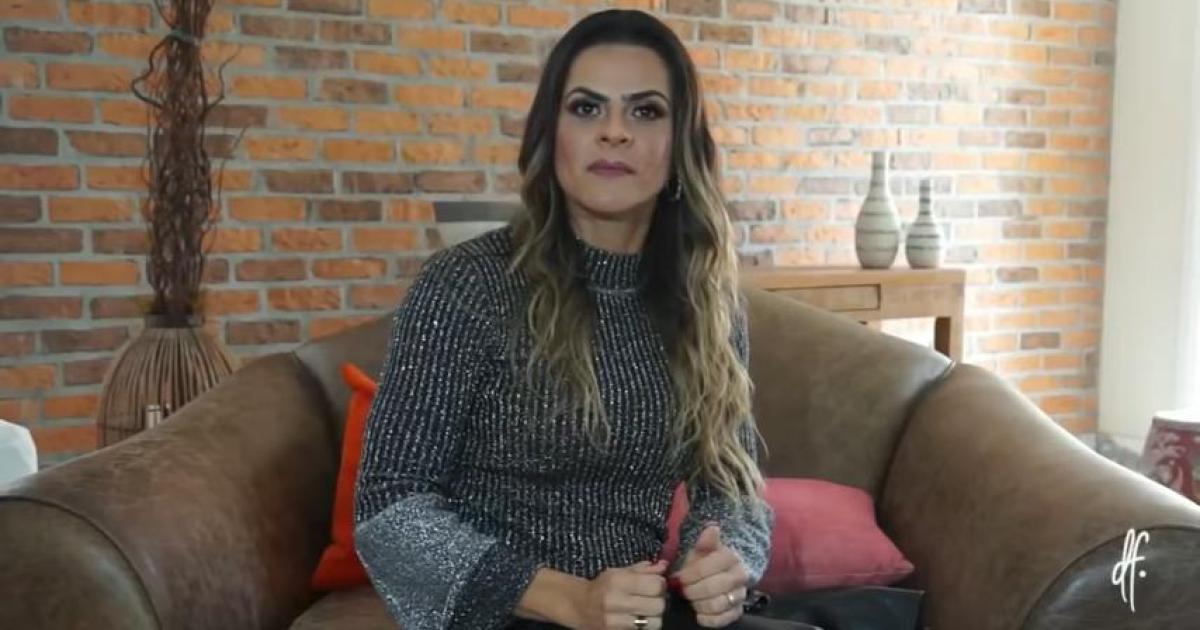 Danielle Favatto é ex-esposa de Romário (Foto: Reprodução/ YouTube)